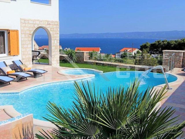 House for sale 242 m² – Brač