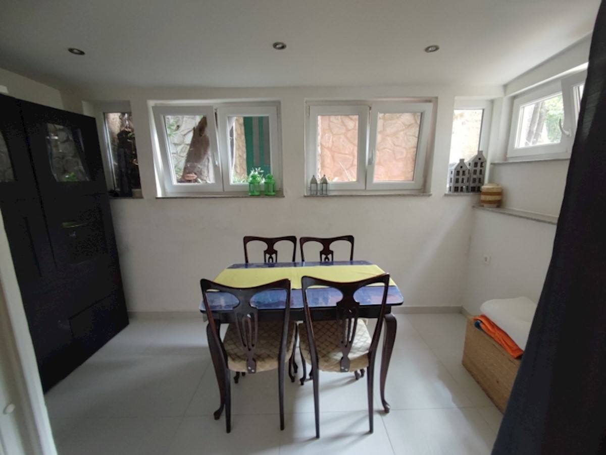 Apartment Zu verkaufen - PRIMORSKO-GORANSKA  KRK 