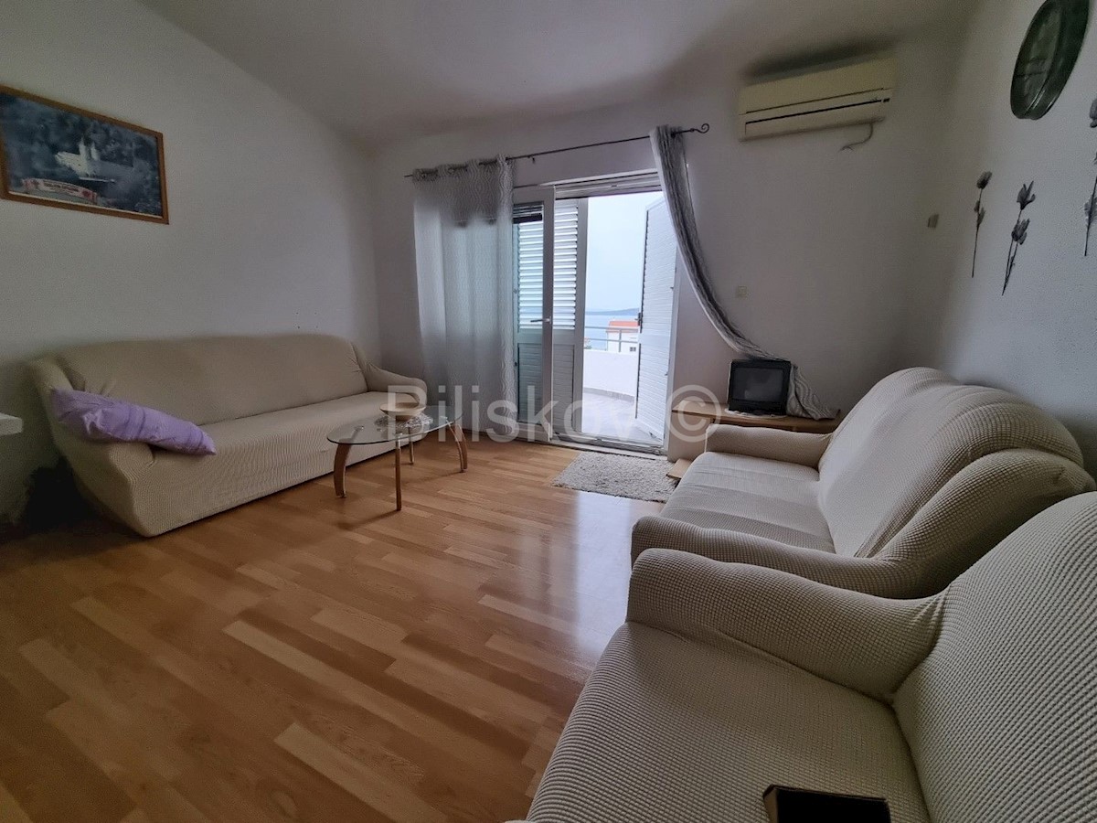 Apartma Na predaj - SPLITSKO-DALMATINSKA  KAŠTELA 