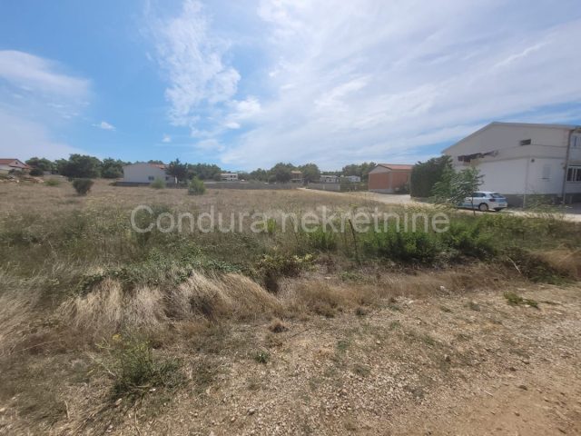 Zemljište na prodaju 1404 m² – Vir