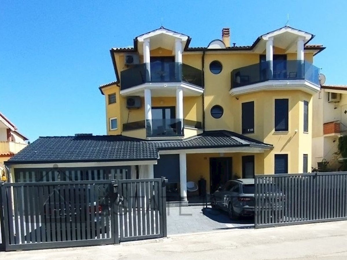 Kuća Na prodaju - ISTARSKA  MEDULIN 