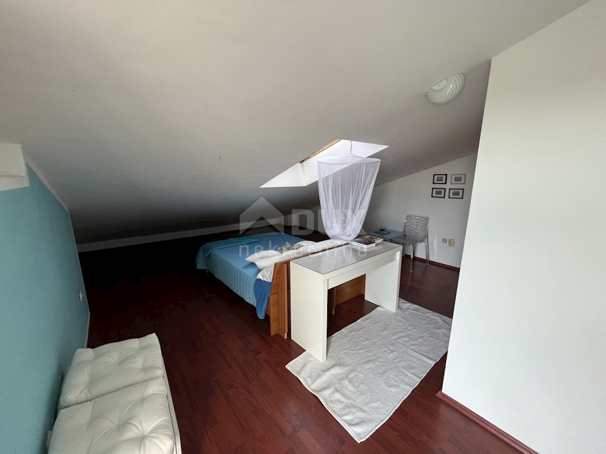 Apartmán Na predaj - PRIMORSKO-GORANSKA  KRK 