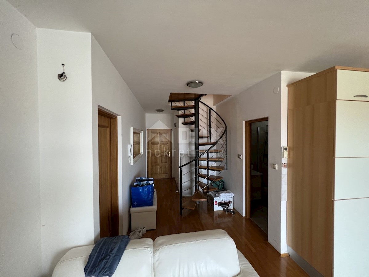 Apartmán Na predaj - PRIMORSKO-GORANSKA  KRK 