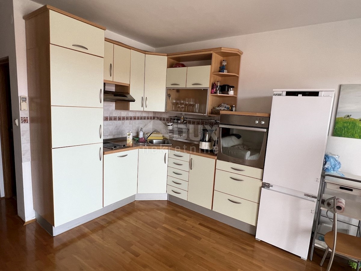 Apartmán Na predaj - PRIMORSKO-GORANSKA  KRK 