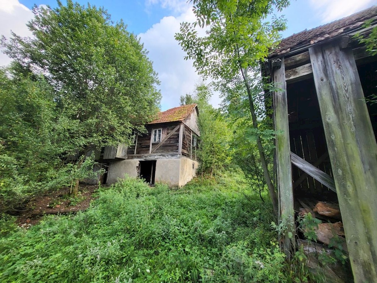 Dom Na predaj - PRIMORSKO-GORANSKA  VRBOVSKO 