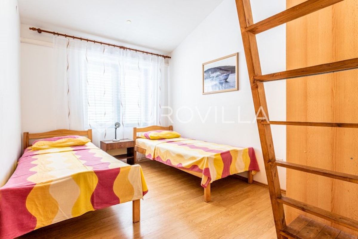 Apartmán Na prodej - PRIMORSKO-GORANSKA  CRES 