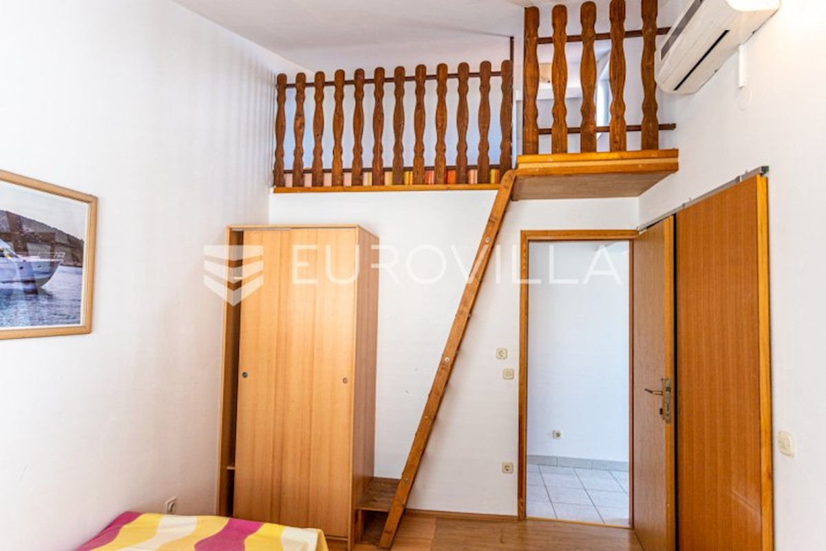 Apartmán Na prodej - PRIMORSKO-GORANSKA  CRES 