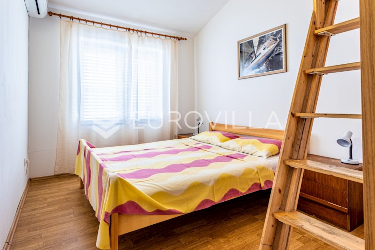 Apartmán Na predaj - PRIMORSKO-GORANSKA  CRES 