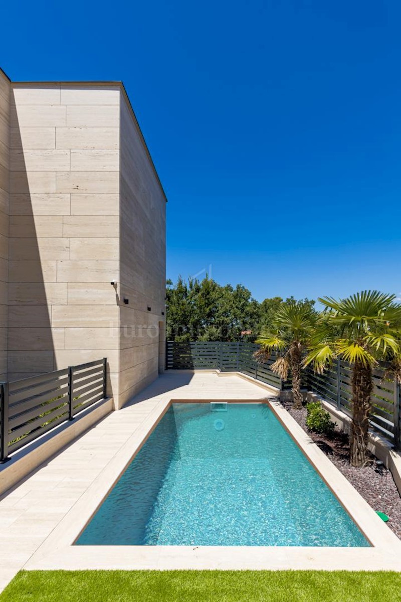 Apartment Zu verkaufen - PRIMORSKO-GORANSKA  KRK 