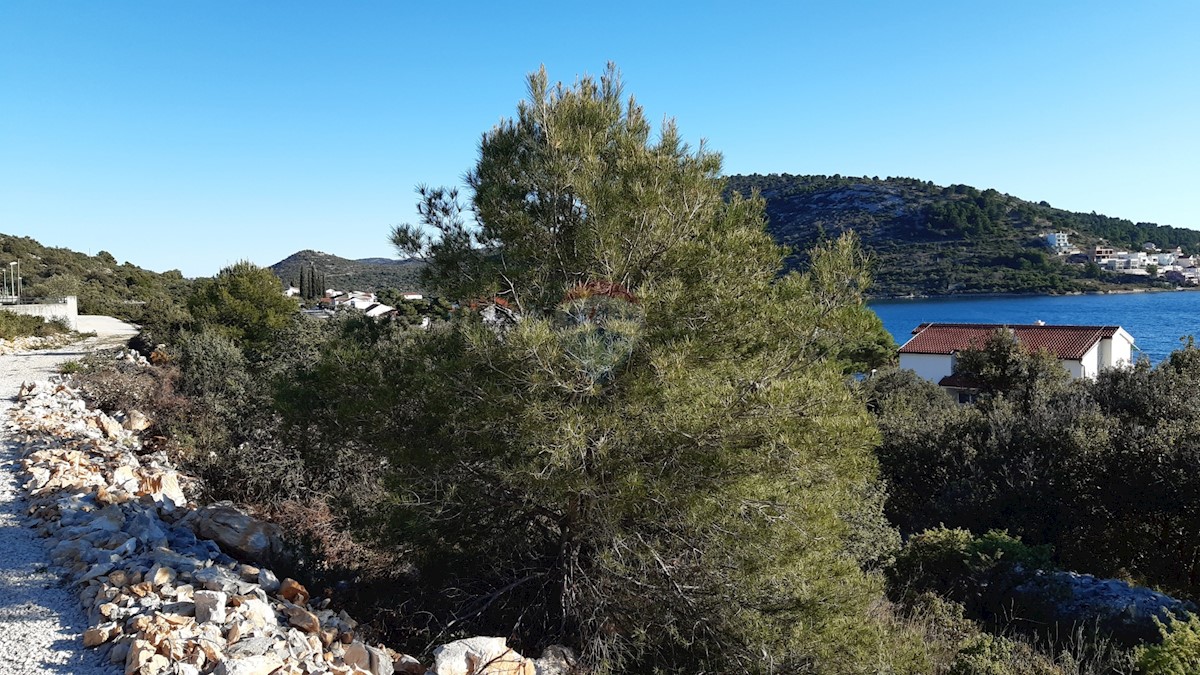 Zemljište Na prodaju - ŠIBENSKO-KNINSKA  ROGOZNICA 