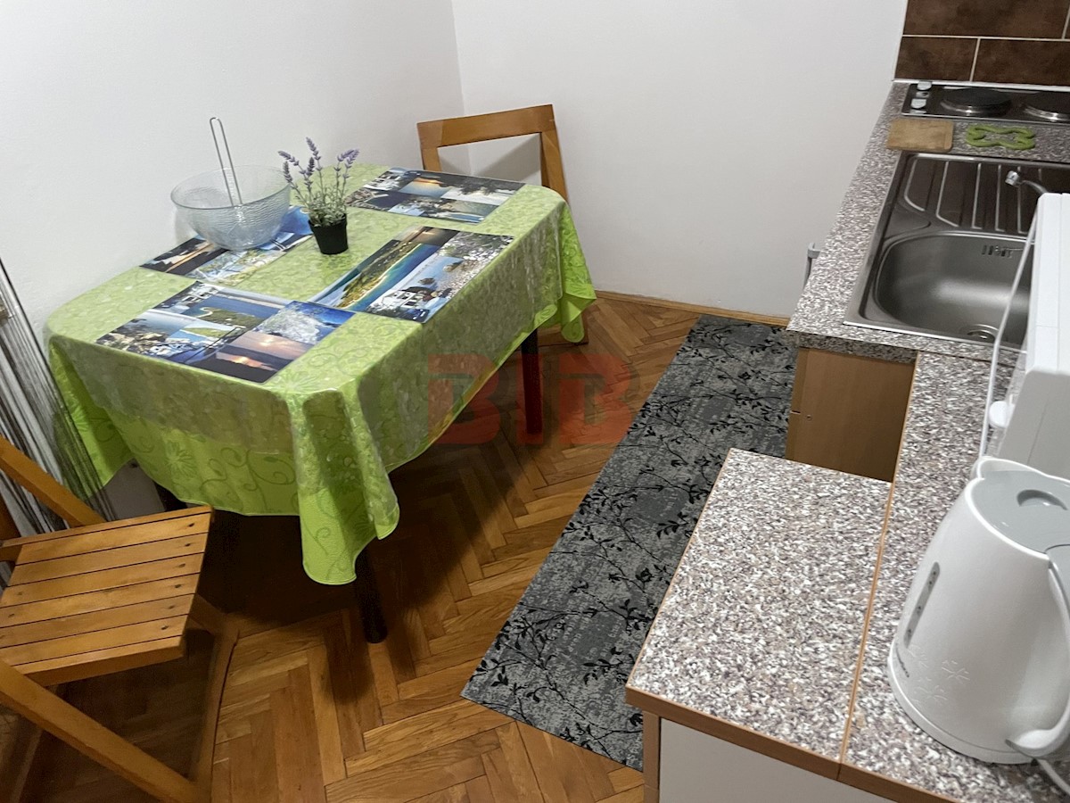 Dom Na predaj - PRIMORSKO-GORANSKA  Crikvenica
