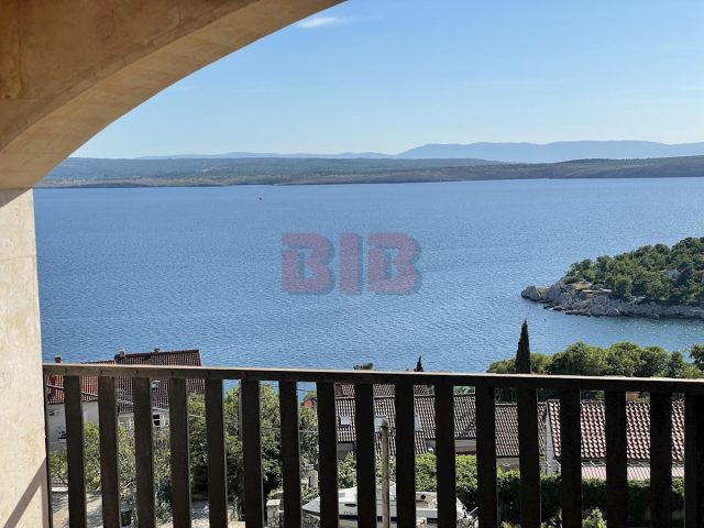 Hiša na predaj 300 m² – Dramalj