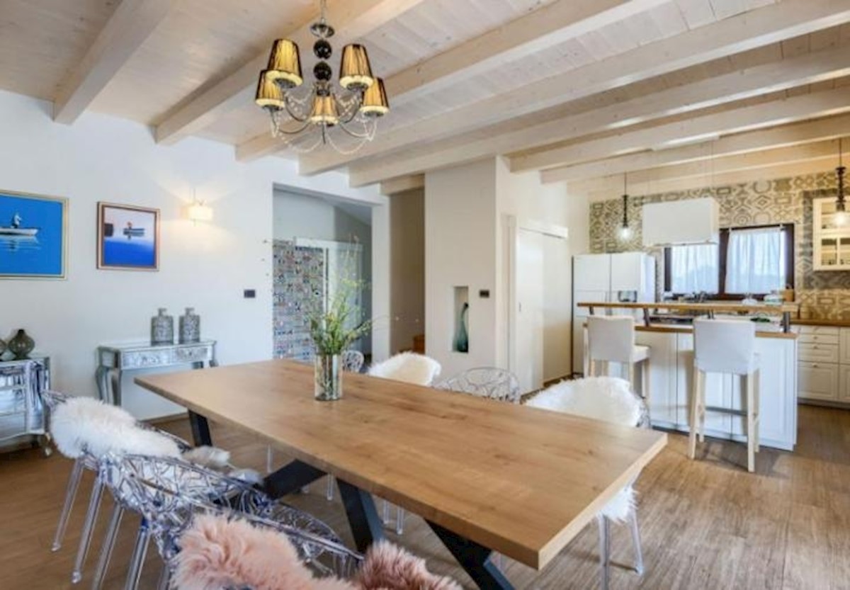 Haus Zu verkaufen - ISTARSKA  MARČANA 