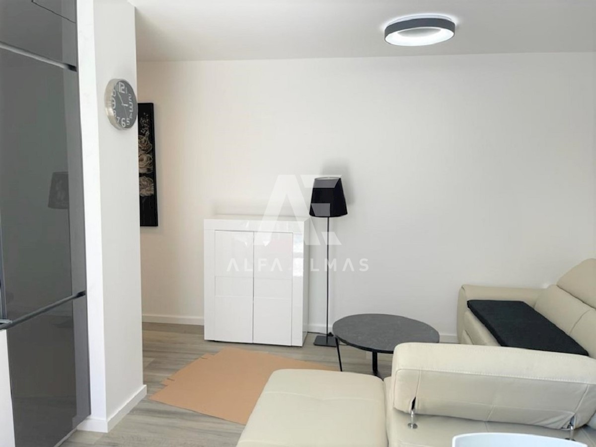 Apartment Zu verkaufen - PRIMORSKO-GORANSKA  KRK 