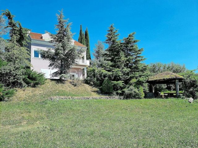 House for sale 616 m² – Dedići