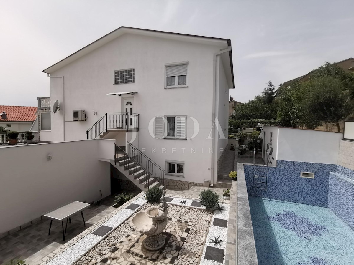 Casa In vendita - PRIMORSKO-GORANSKA  CRIKVENICA 