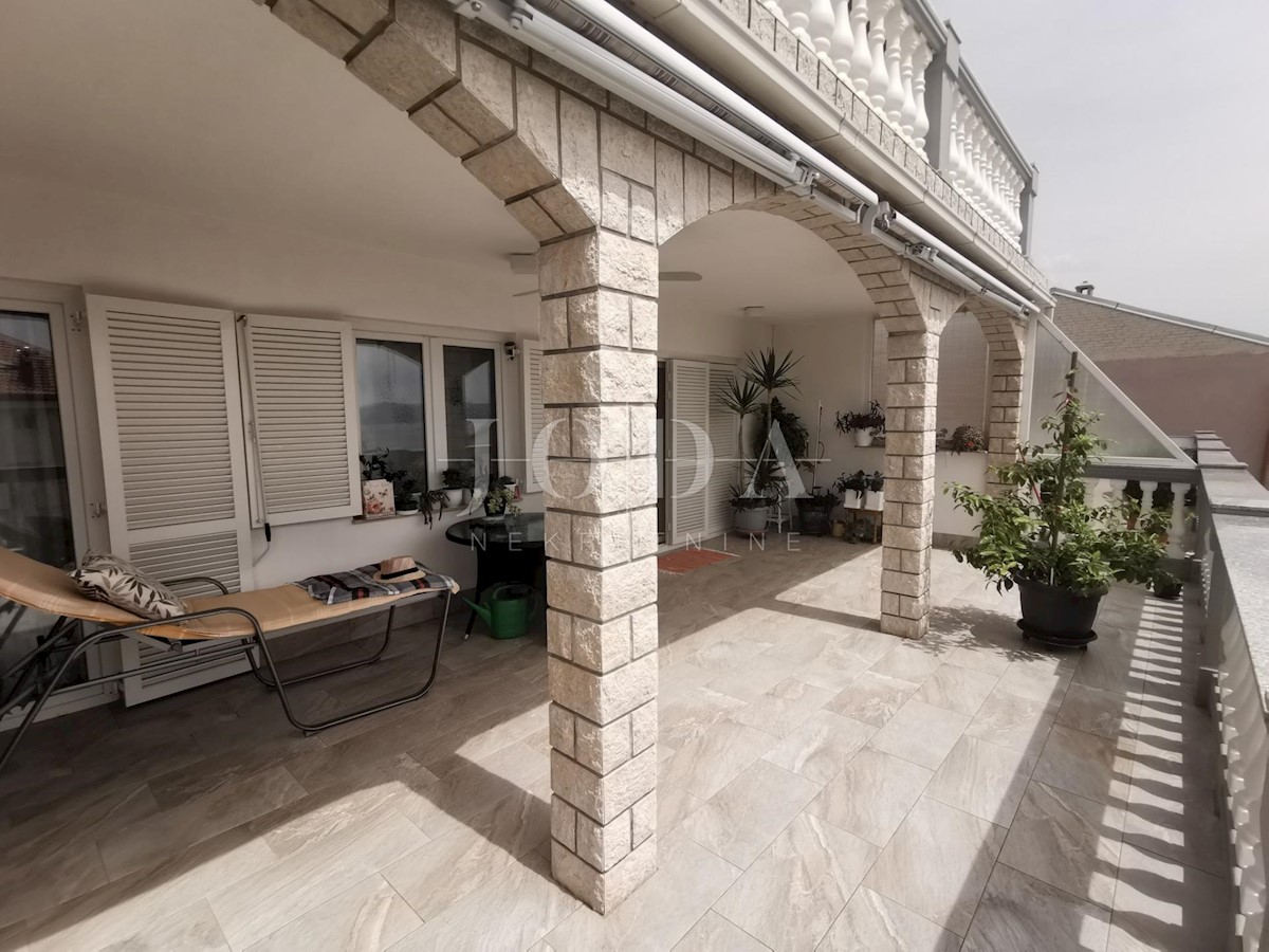 Casa In vendita - PRIMORSKO-GORANSKA  CRIKVENICA 