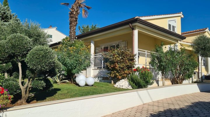 Dom na predaj 395 m² – Poreč