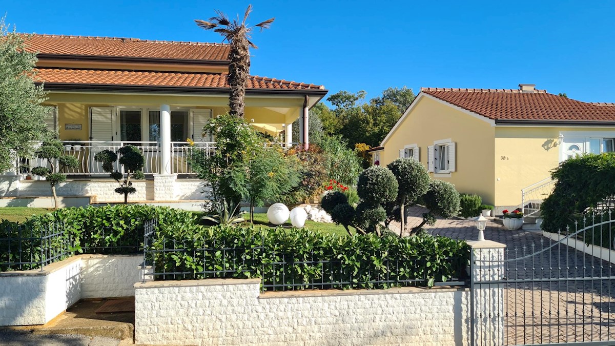 Casa In vendita - ISTARSKA  POREČ 