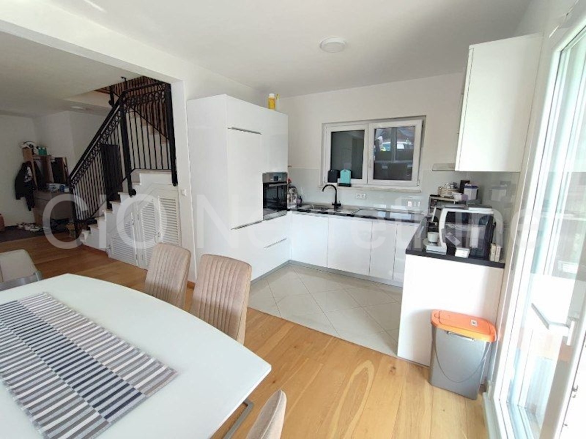 Appartement À vendre - SPLITSKO-DALMATINSKA  ČIOVO 