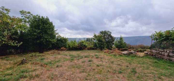 Terreno in vendita 900 m² – Pićan