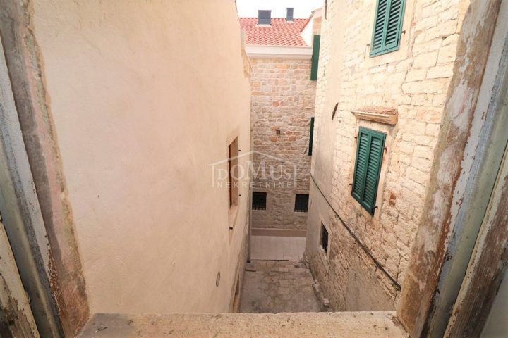 House For sale - šibensko-kninska šibenik - foto 2/18