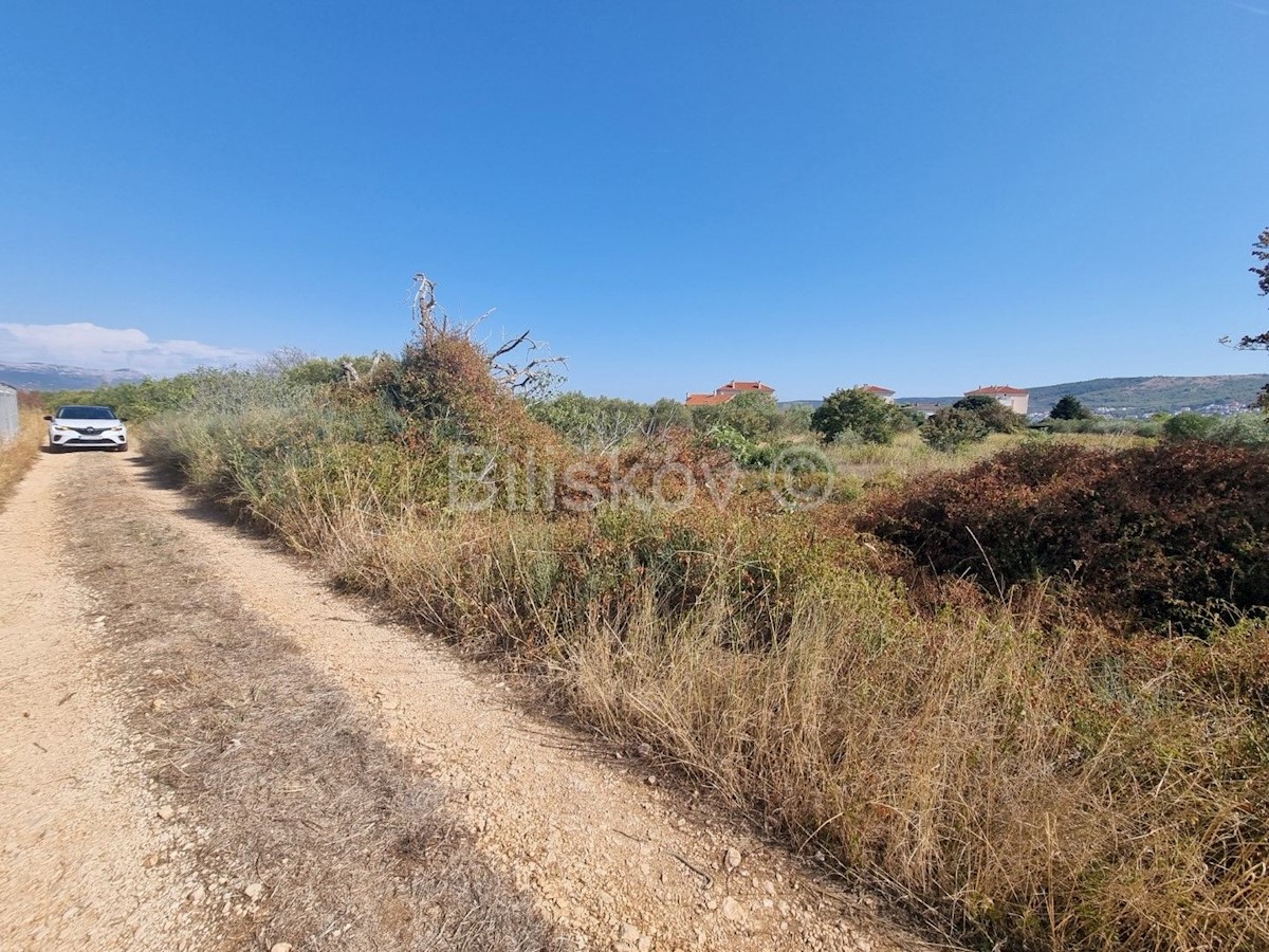 Land For sale - SPLITSKO-DALMATINSKA  KAŠTELA 