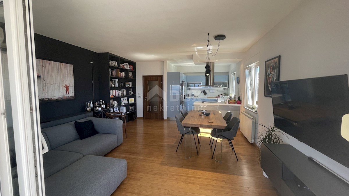 Apartment Zu verkaufen - PRIMORSKO-GORANSKA  KASTAV 