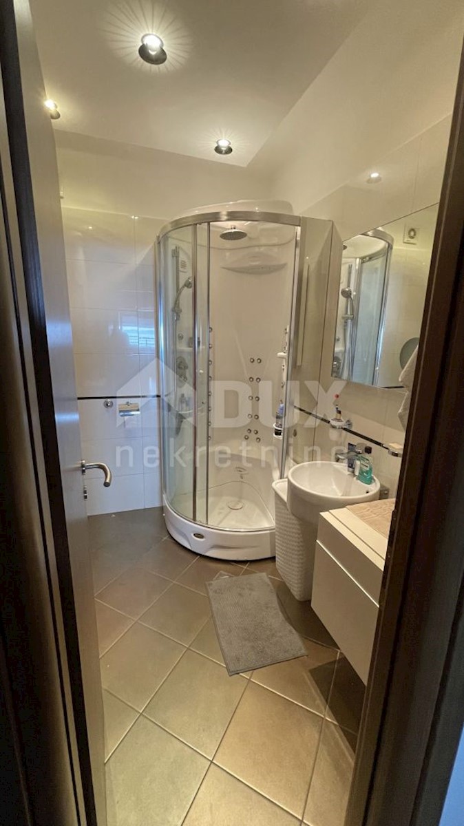 Apartment Zu verkaufen - PRIMORSKO-GORANSKA  KASTAV 