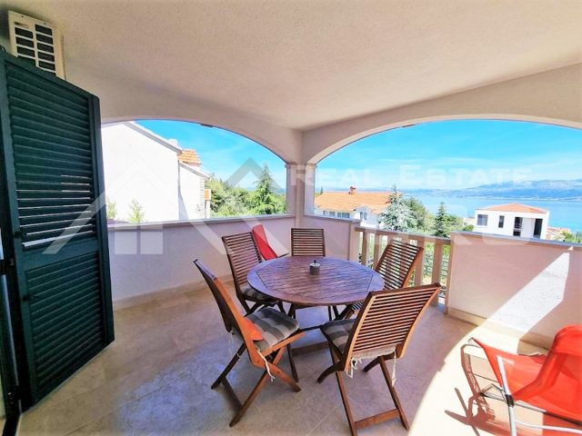 Land for sale 275 m² – Brač