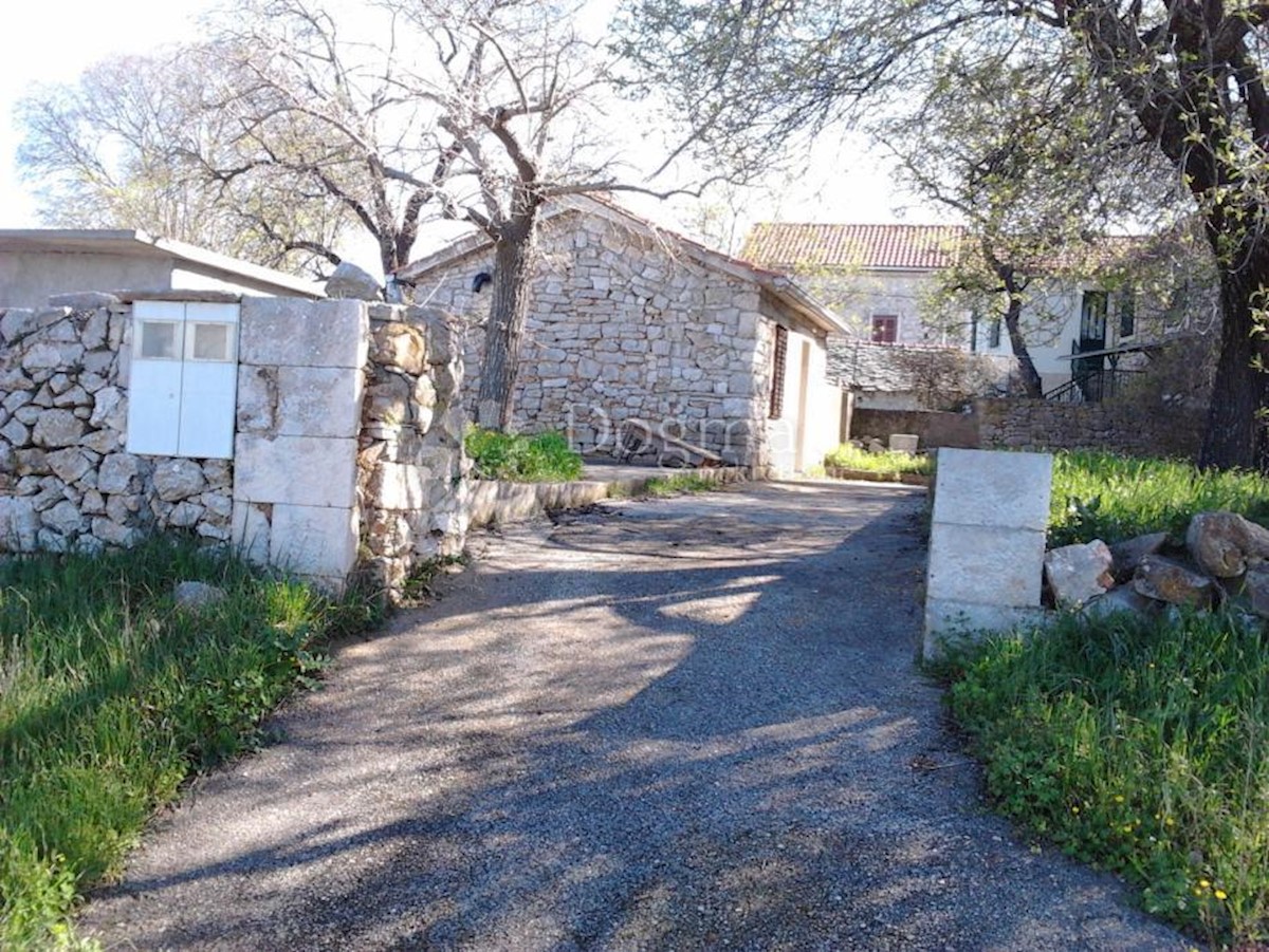 House For sale - SPLITSKO-DALMATINSKA  HVAR 