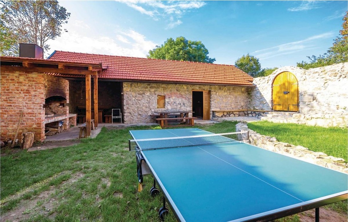 Dům Na prodej - KARLOVAČKA  PLAŠKI 