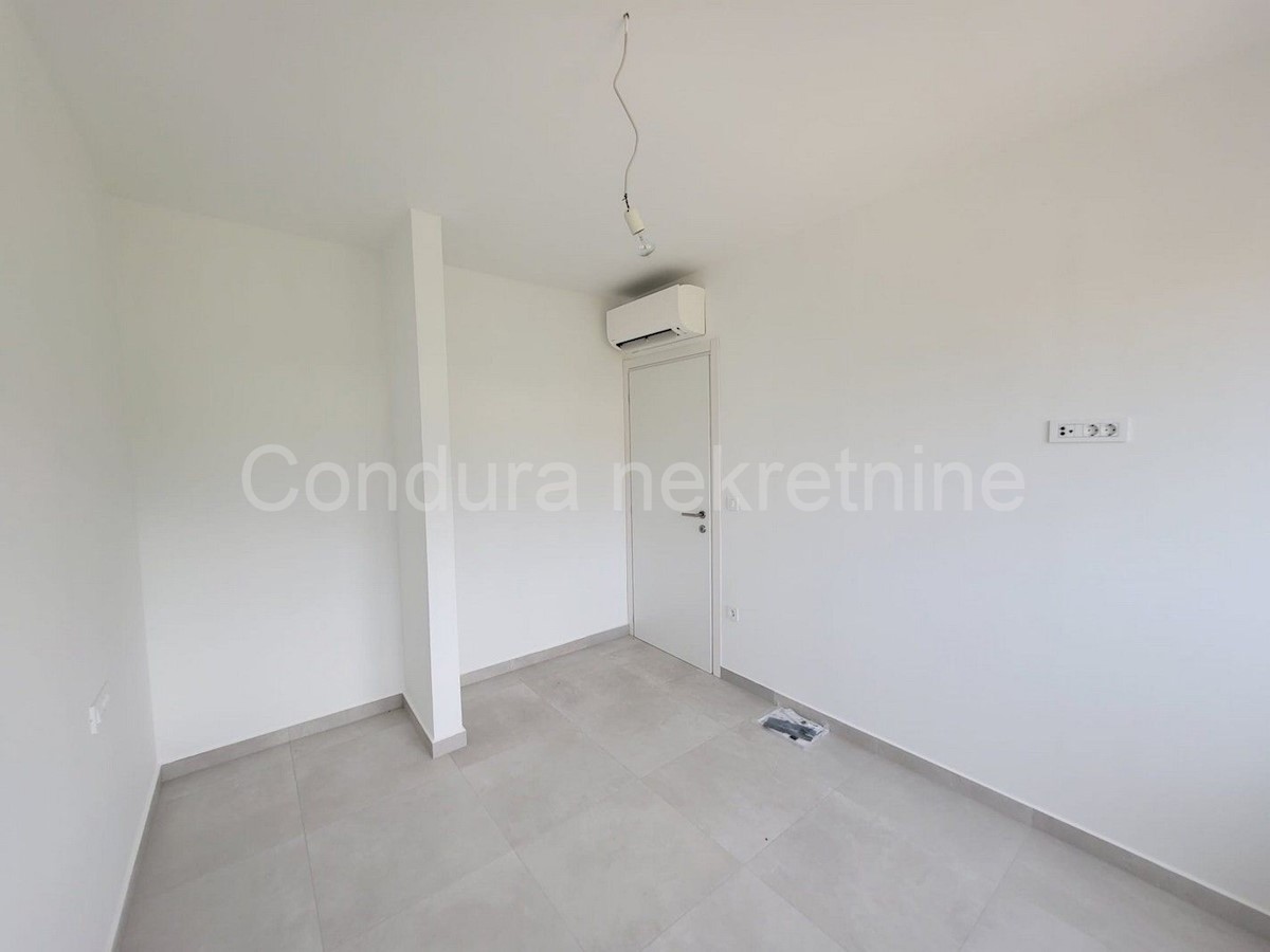 Flat For sale - ZADARSKA  JASENICE 