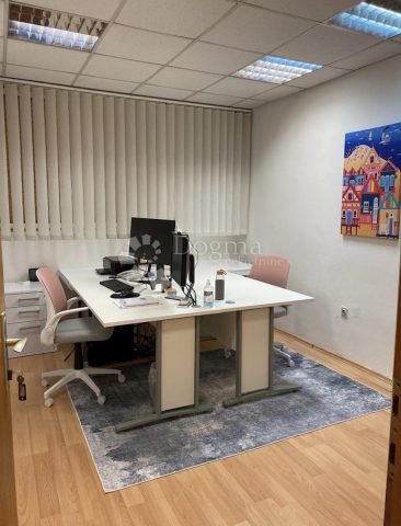 Business premises for sale 176 m² – Podmurvice