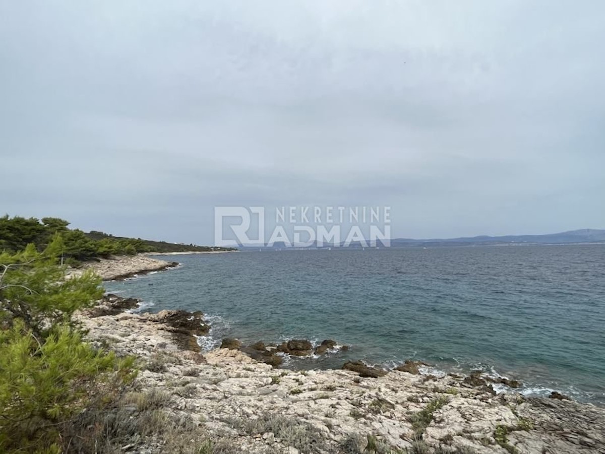 Land For sale - SPLITSKO-DALMATINSKA  ŠOLTA 