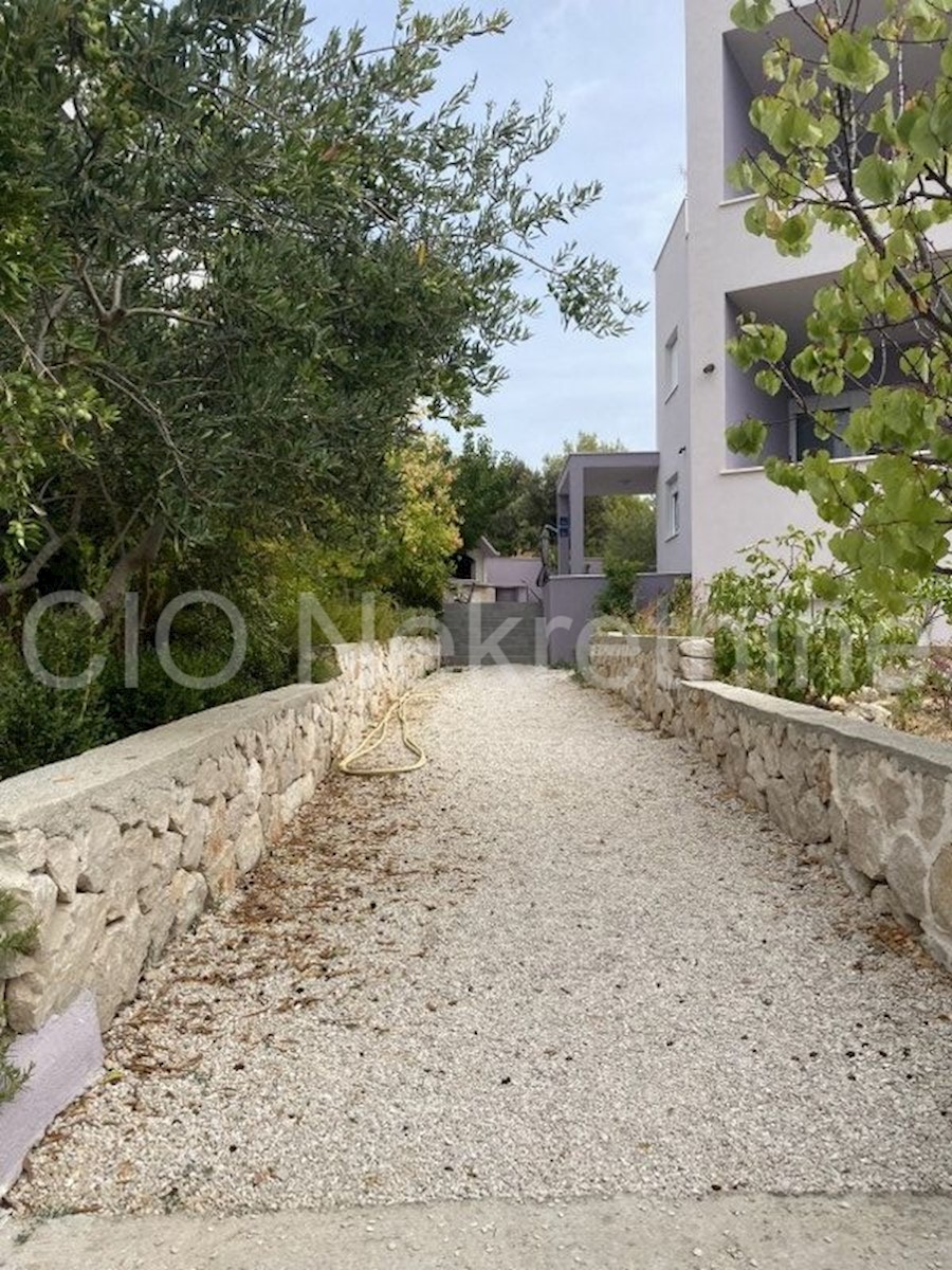 Maison À vendre - ŠIBENSKO-KNINSKA  ROGOZNICA 
