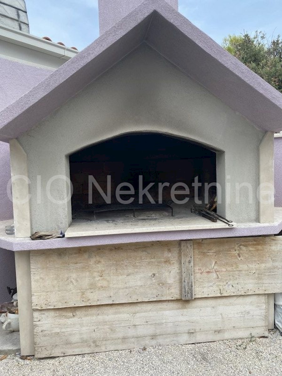 Maison À vendre - ŠIBENSKO-KNINSKA  ROGOZNICA 