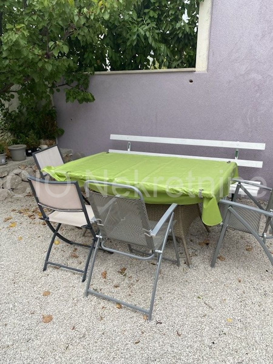 Maison À vendre - ŠIBENSKO-KNINSKA  ROGOZNICA 