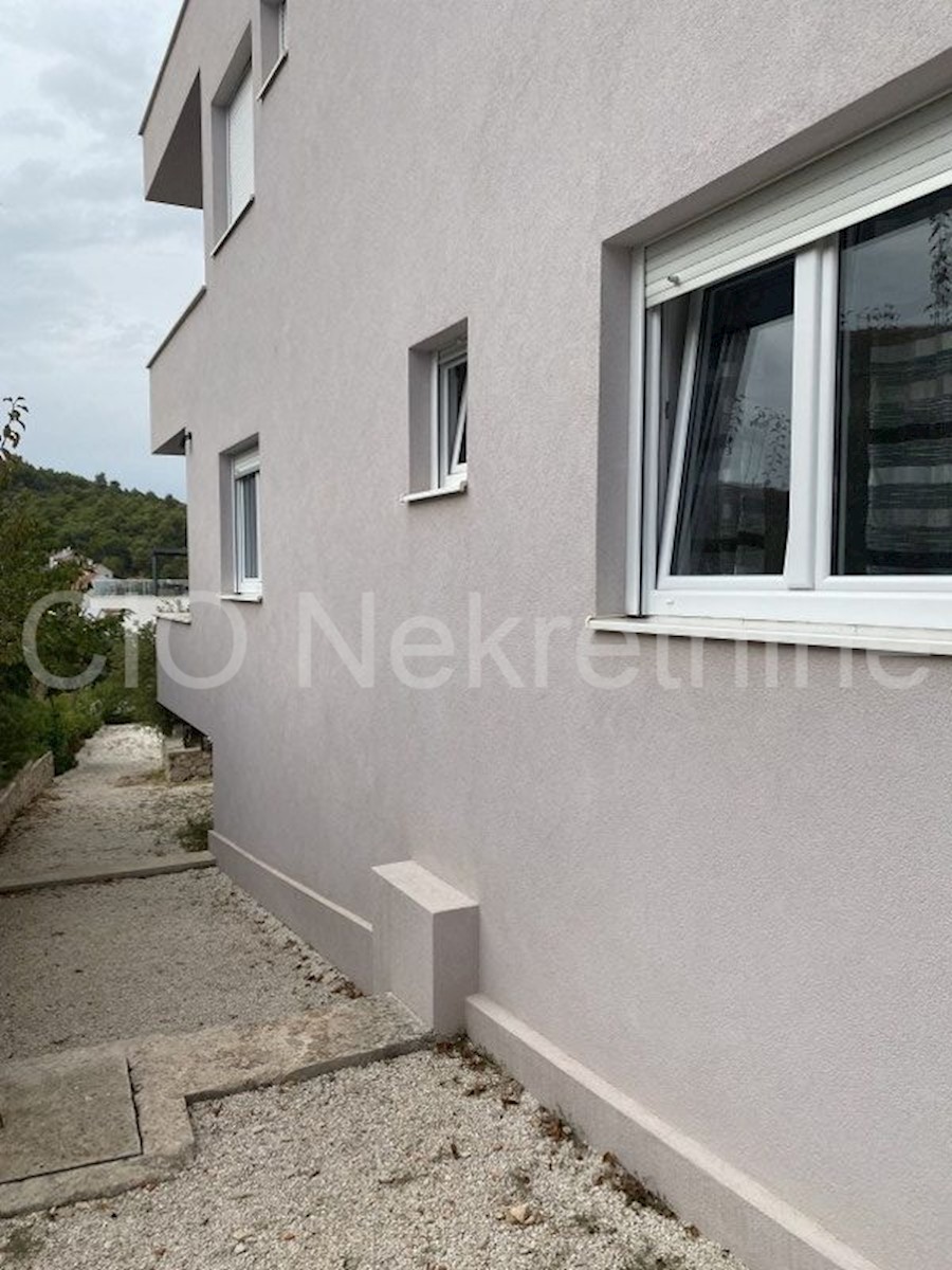 Maison À vendre - ŠIBENSKO-KNINSKA  ROGOZNICA 