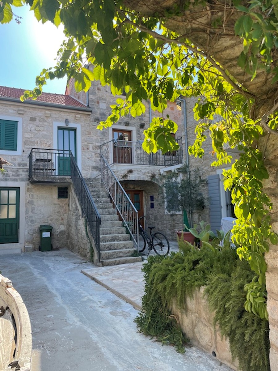 House For sale - SPLITSKO-DALMATINSKA HVAR