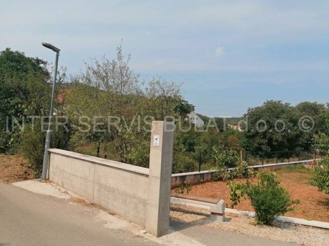 Parcela na predaj 696 m² – Bilice