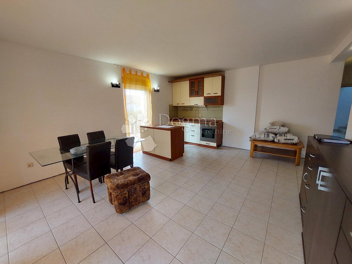 Apartmán Na predaj - PRIMORSKO-GORANSKA  KRK 
