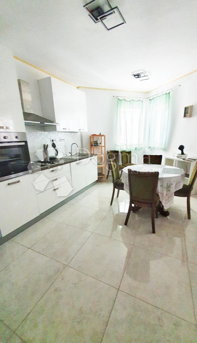 Apartma Za najem - PRIMORSKO-GORANSKA  OPATIJA 