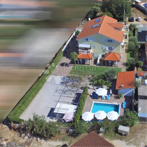 Haus Zu verkaufen - Primorsko-goranska Krk - foto 2/129