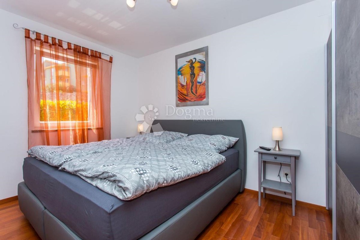 Apartment Zu verkaufen - PRIMORSKO-GORANSKA  KRK 