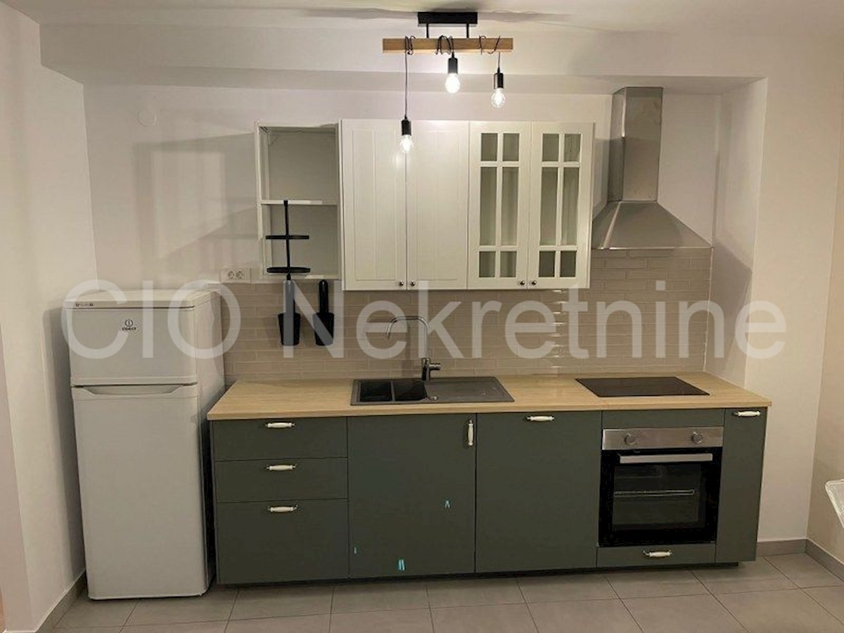 Apartmán K pronájmu - SPLITSKO-DALMATINSKA  SPLIT 