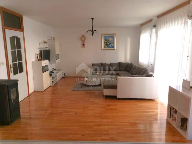 Maison à vendre 315 m² – Fažana