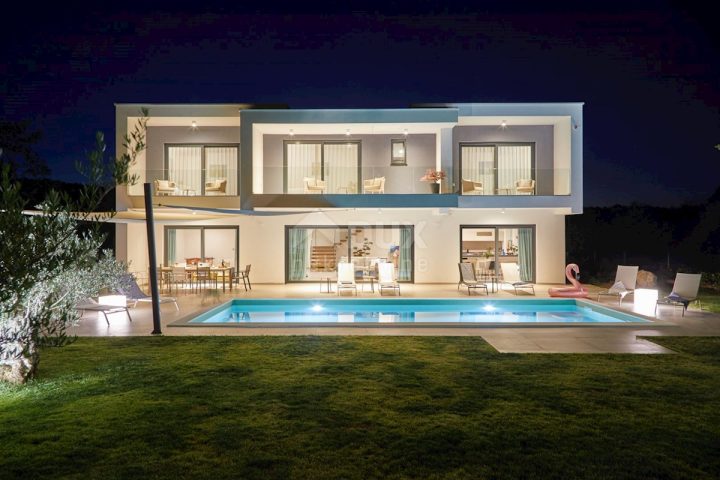 Dom na predaj 293 m² – Vrh