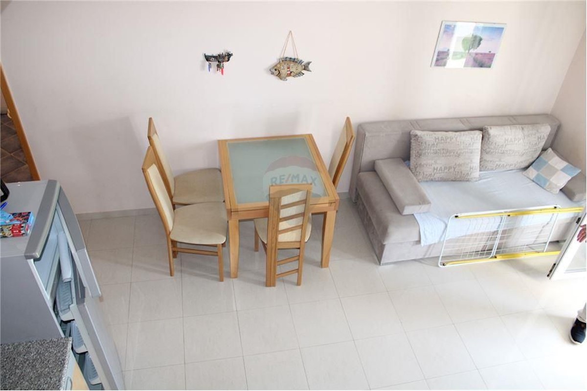 Flat For sale - LIČKO-SENJSKA  NOVALJA 