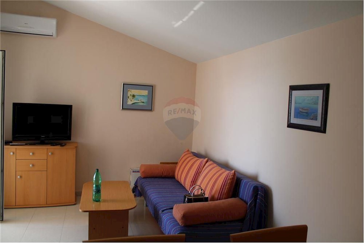 Flat For sale - LIČKO-SENJSKA  NOVALJA 